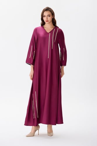 جلابية ستان بخطوط ذهبية