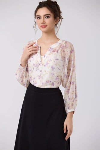 بلوزة شيفون بنقشة الورد