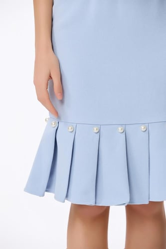 فستان كريب مع لؤلؤ