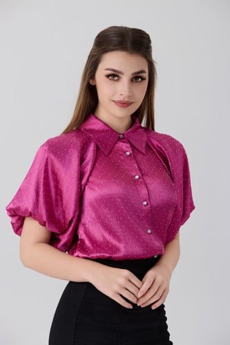 بلوزة ساتان باكسسوار بارز