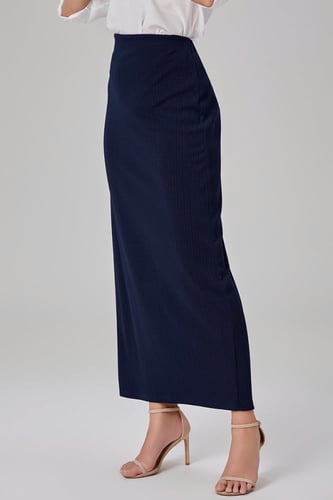 تنورة مقلم حياكه بارزه كحلي مكسي