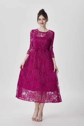 فستان فوشي خامة الدانتيل الانيقة