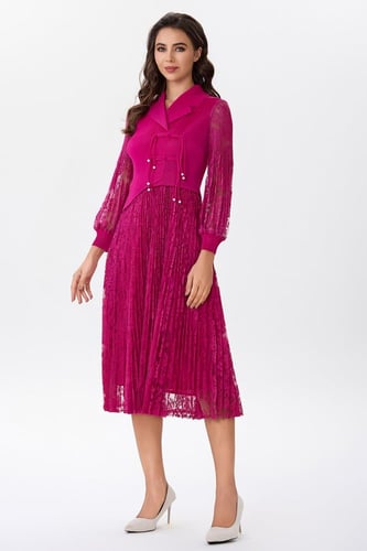 فستان بليسية مع أكمام دانتيل