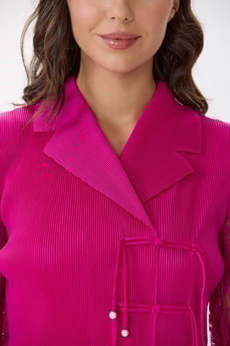 فستان بليسية مع أكمام دانتيل