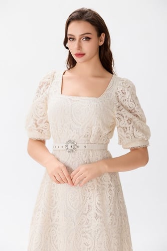 فستان دانتيل بيج فاتح