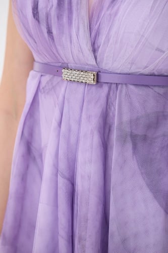 فستان تول بتمويجات البنفسجي