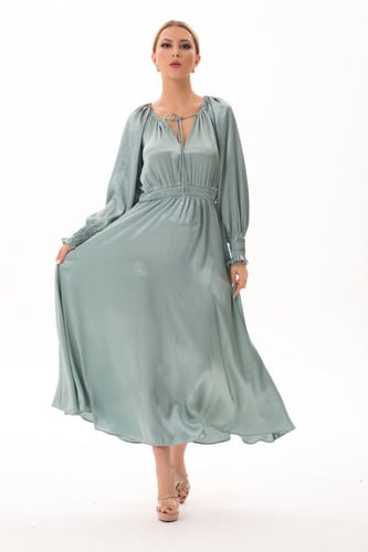 فستان ساتان طويل