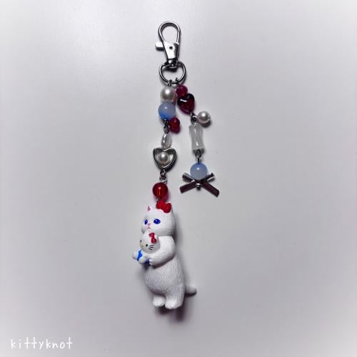 Hello kitty Mofusand keychain