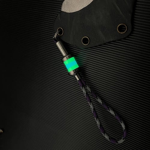 تعليقة تيتانيوم مضيئة-أخضر الفاتح و فيروزي مع دا...