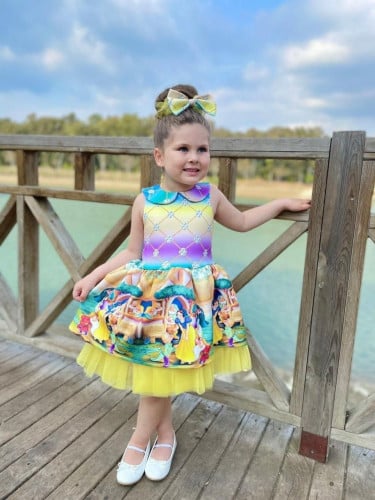 فستان بنات -سنو وابت والاقزام السبعة