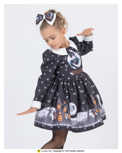 فستان بنات-وينزداي الرائع