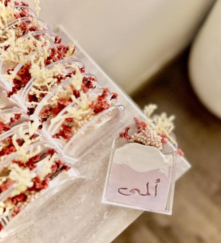 توزيعات صابون طبيعي