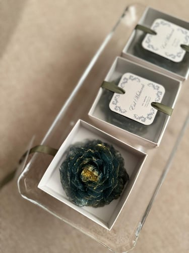 توزيعات صابون الجوري باللون الاخضر الغامق