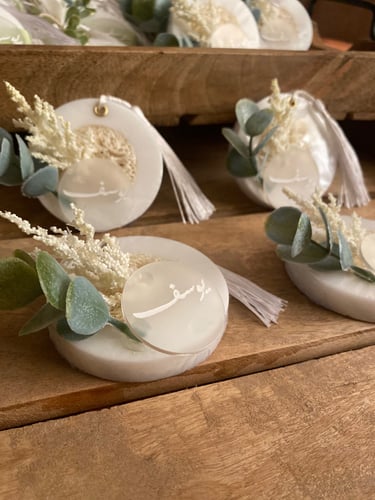 توزيعات صابون بالشكل الدائري مع ليفة طبيعية عدد 12