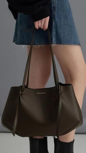 شنطة charleskeith