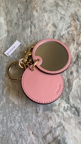 ميدالية coach