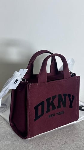 شنطة Dkny