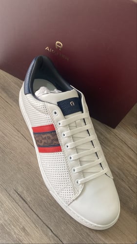 جزمة aigner رجالي