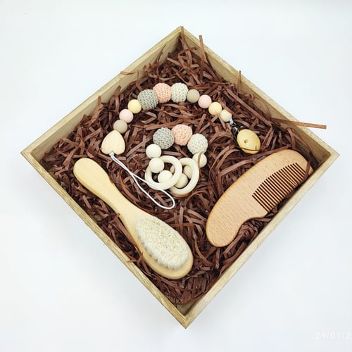 طقم صوف وردي