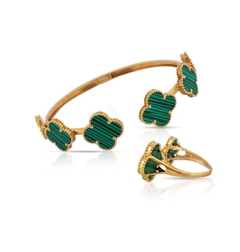 اسوارة وخاتم ذهب - عيار 18- 17.74 جرام تقريباً