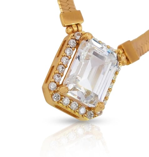 عقد ذهب - عيار 18- 7.91 جرام تقريباً