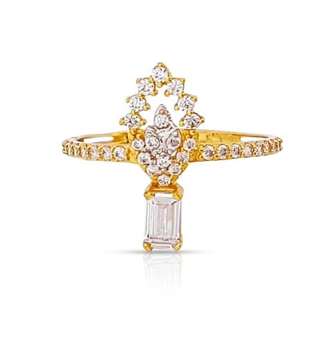 نصف طقم ذهب - عيار 18- 8.52 جرام تقريباً