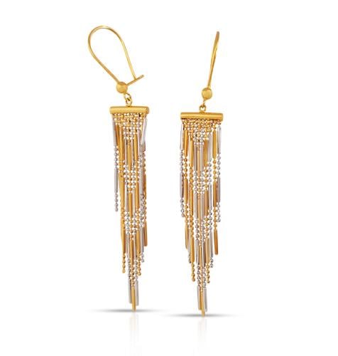 حلق ذهب تصميم مميز - عيار 18- 4.99 جرام تقريباً