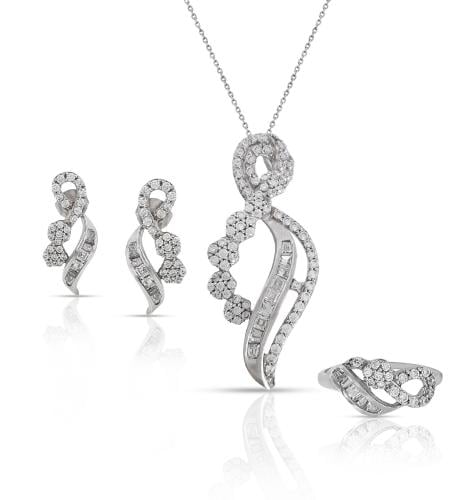 نصف طقم ذهب - عيار 18- 11.530 جرام تقريباً