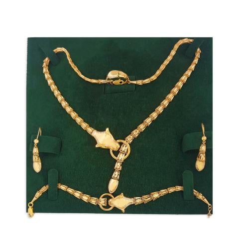 طقم ذهب - عيار 21- 28.69 جرام تقريباً