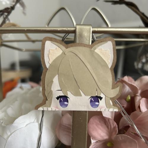 Magnet with paper art character Lynette