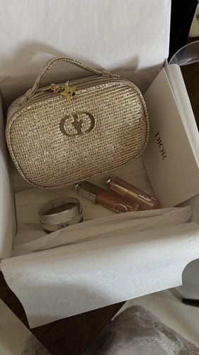 شنطة من ديور بيوتي الجديدة -Dior لميتد اديشن
