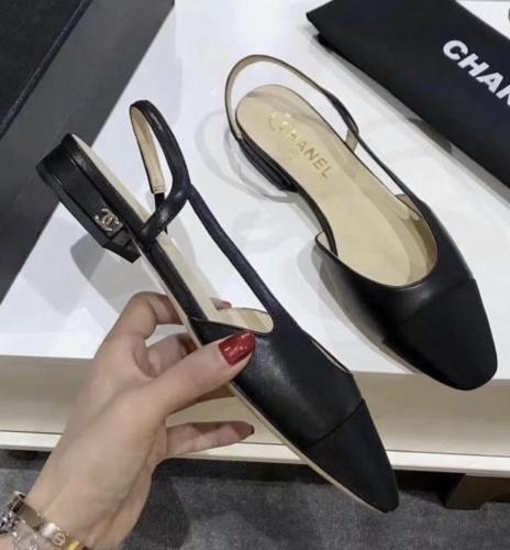 حذاء Chanel Slingback فلات جلد – أسو