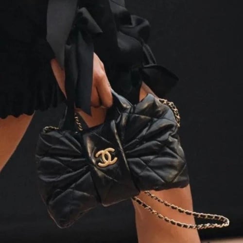 شنطه شانيل فيانتي اسود مقاس 19