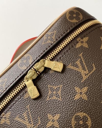 شنطة لويس فيتون 18cm