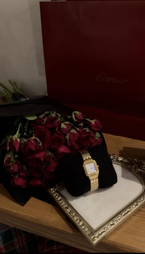 ساعة كارتير نسائيه ذهبي مقاس 22 ميني