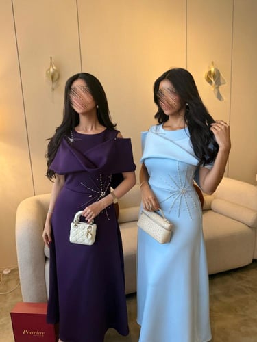 فستان سماوي بتفصيل نجمي