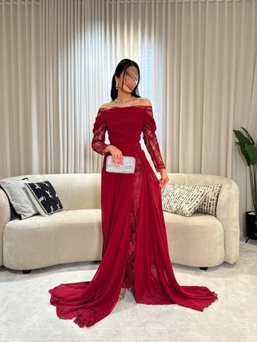 سحر الدانتيل والأنوثة