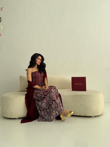 جلابية قطعتين شال تطريز عنابي