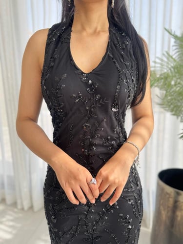 فستان نوار الأسود