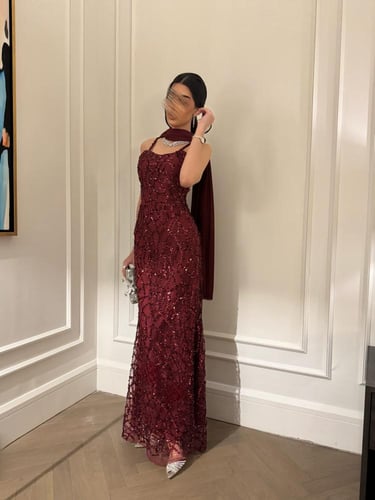 فستان “كرانـبيري” بترتر فاخر