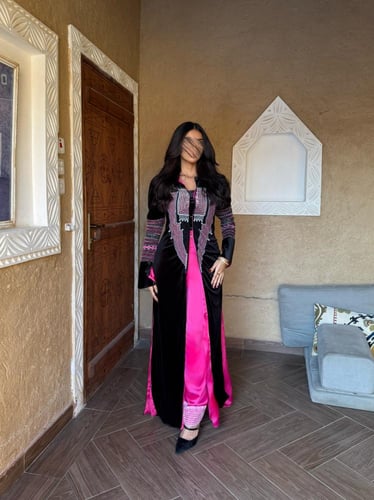 جلابية التأسيس – جمبسوت مع عبايه