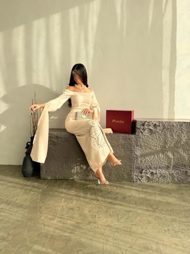 فستان بيج شك يدوي اسفل القطعه