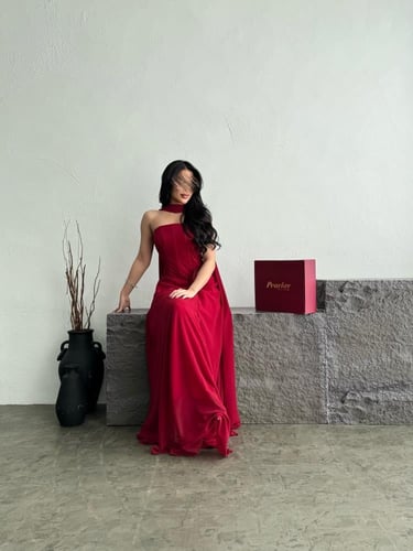 فستان سهره احمر مع شال