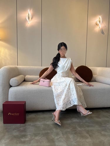 فستان دانتيل بكاب جانبي