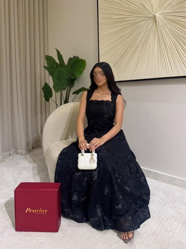 فستان ليالي ڤيرونا الأسود