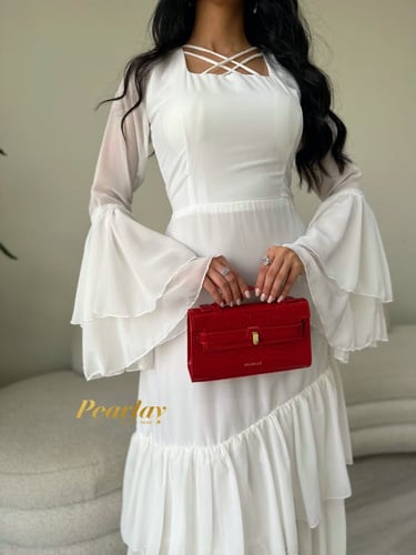 فستان ابيض رفلز