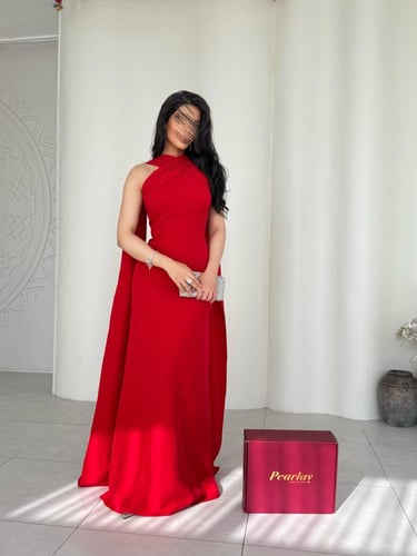 فستان ريد كوين