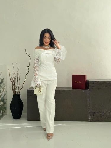 طقم كلاسي دانتيل ابيض