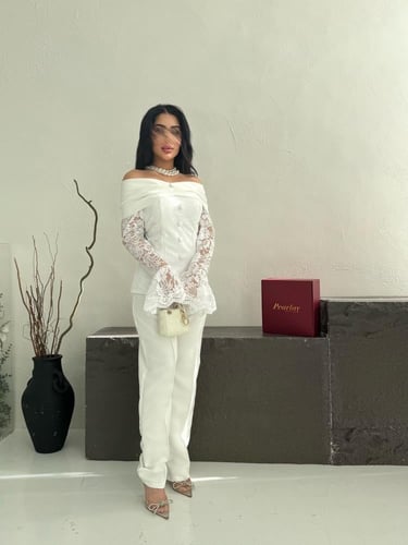 طقم كلاسي دانتيل ابيض