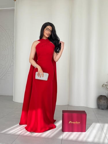 فستان ريد كوين